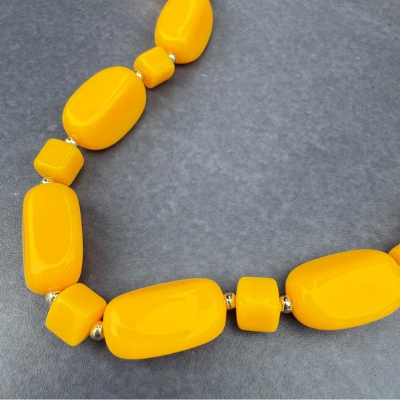 Vintage 1960s Mod Yellow Plastic Bead Necklace - Picture 1 of 10